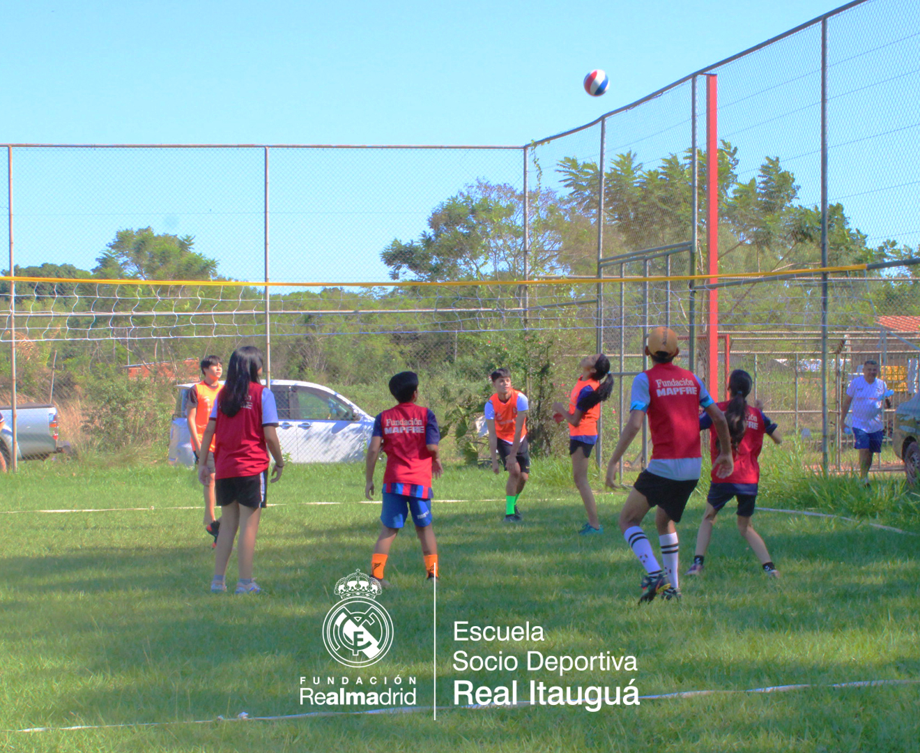 Escuela Sociodeportiva Real Itauguá - Fundación Real Madrid